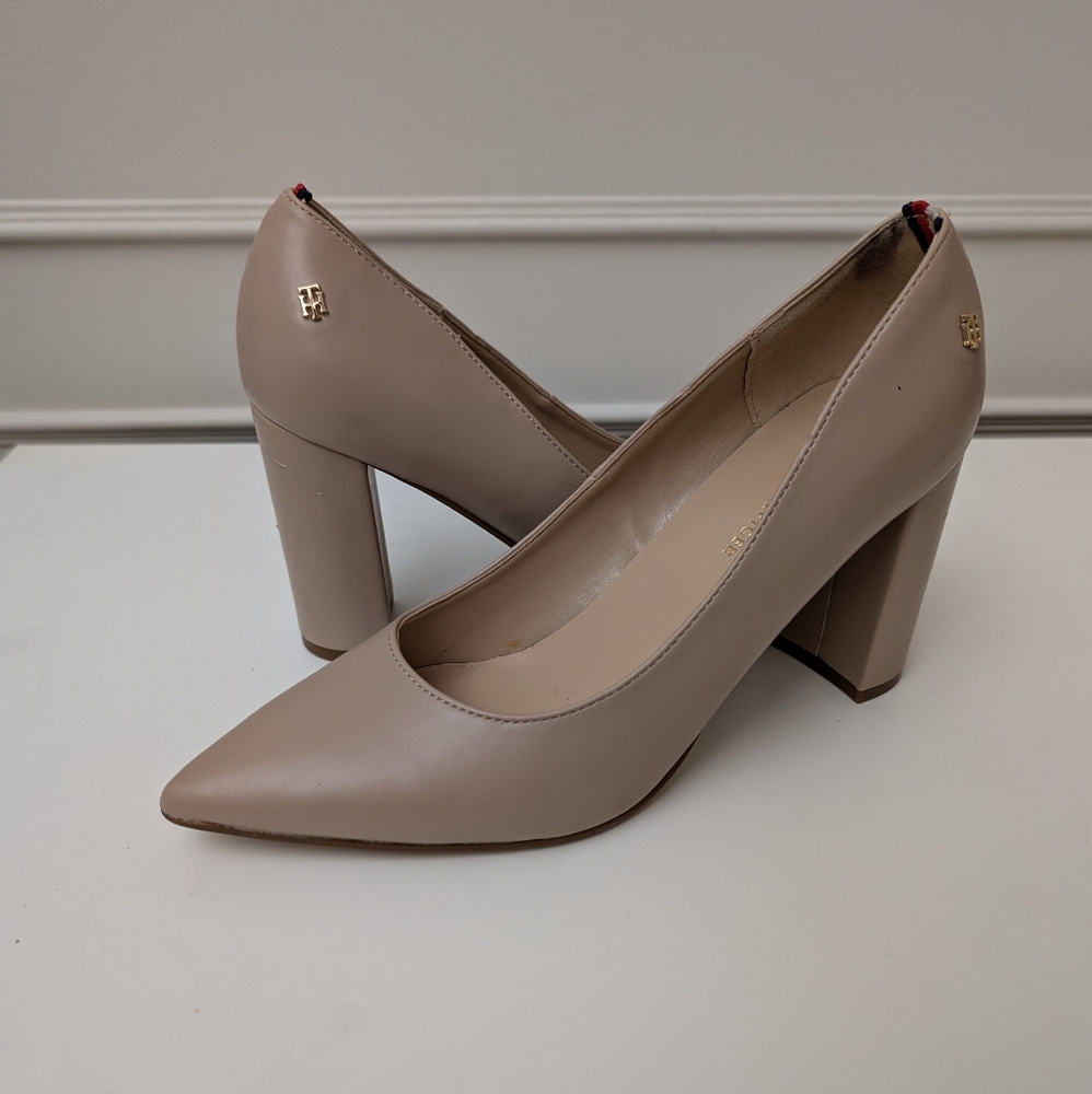 Tommy Hilfiger Nude Pumps